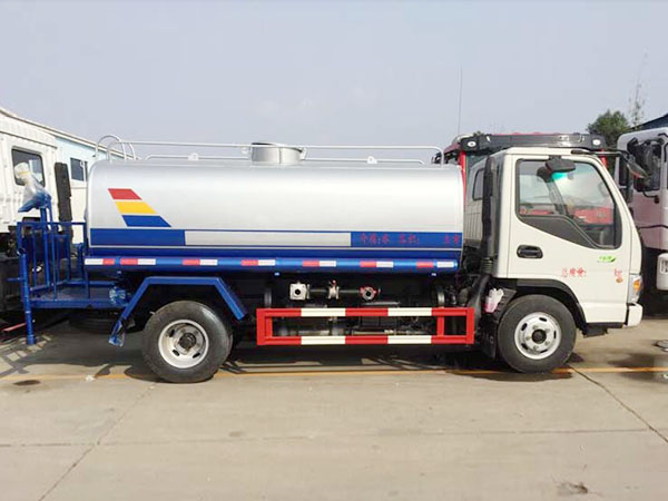 江淮10噸綠化灑水車(chē)