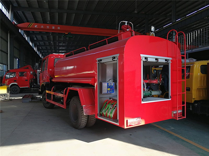 東風(fēng)145（12方）消防灑水車(chē)