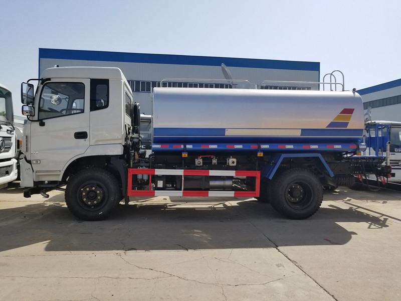D913東風(fēng)14噸灑水車