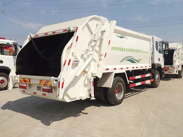 東風大多利卡8-10方