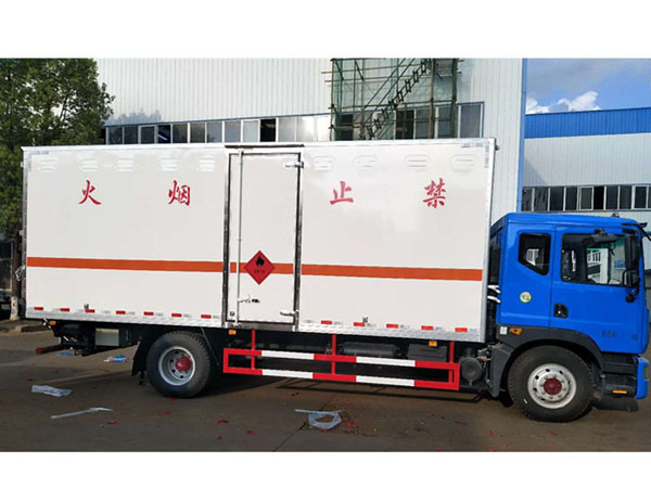 東風6.3米(10.3噸)氣體廂式車