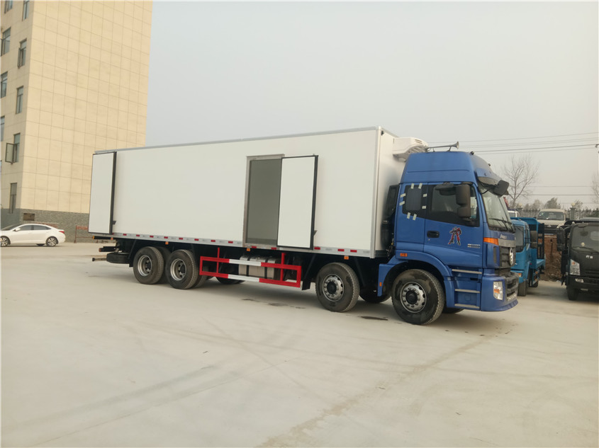福田歐曼ETX前四后八 9.6米冷藏車(chē)