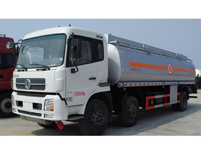 東風(fēng)特商三軸20噸油罐車(chē)