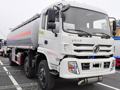 東風(fēng)特商三軸20噸油罐車(chē)