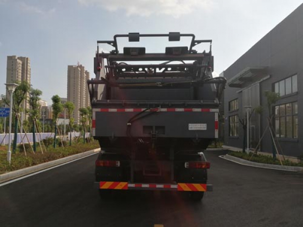 福田瑞沃國六12方無泄漏高位掛桶壓縮式垃圾車