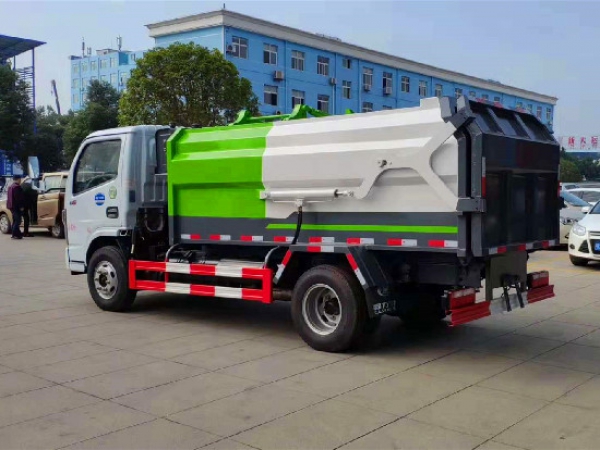 東風小多利卡國六5方側(cè)裝壓縮垃圾車