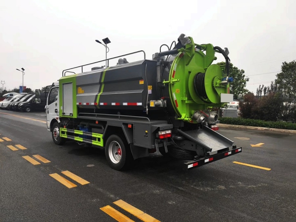 大多利卡D7清洗吸污10方 國(guó)六