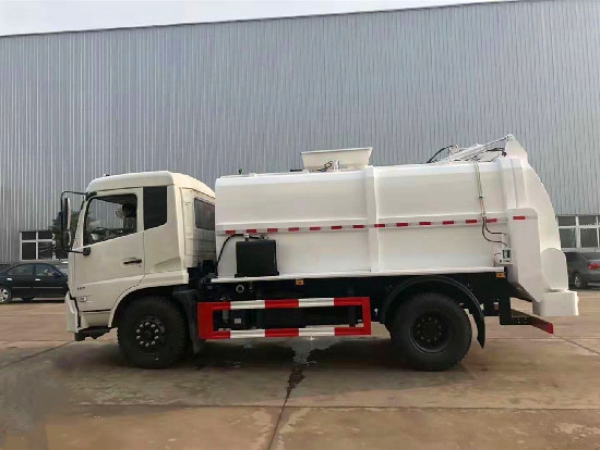 東風天錦國六12方餐廚垃圾車(方罐)