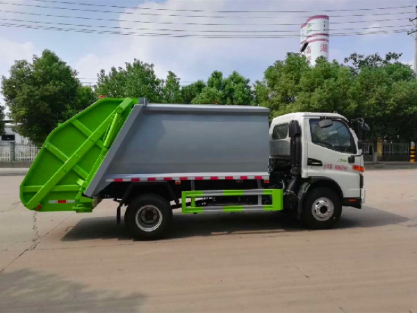 江淮駿鈴國(guó)六8方壓縮式垃圾車