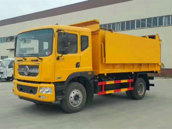 東風(fēng)多利卡D9國(guó)六自卸翼展垃圾車(chē)