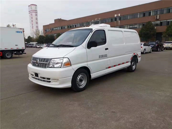 (國(guó)六面包型)金杯新快運(yùn)面包冷藏車