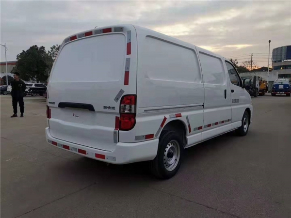 (國(guó)六面包型)金杯新快運(yùn)面包冷藏車