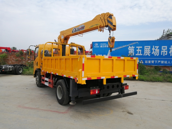 重汽豪曼藍牌/黃牌5噸隨車吊