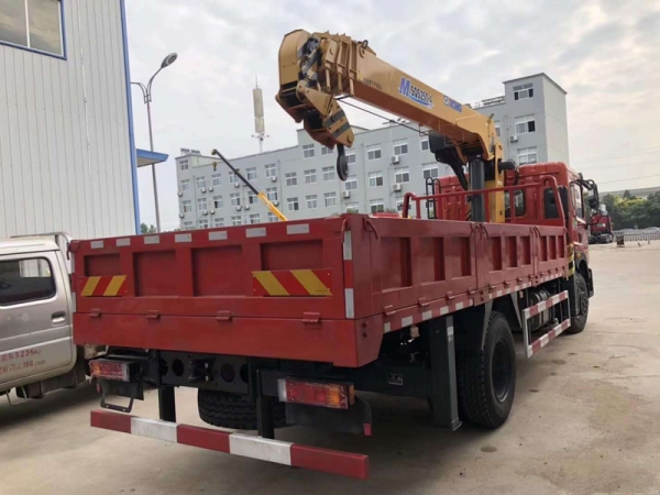 世技卡特8噸隨車(chē)吊