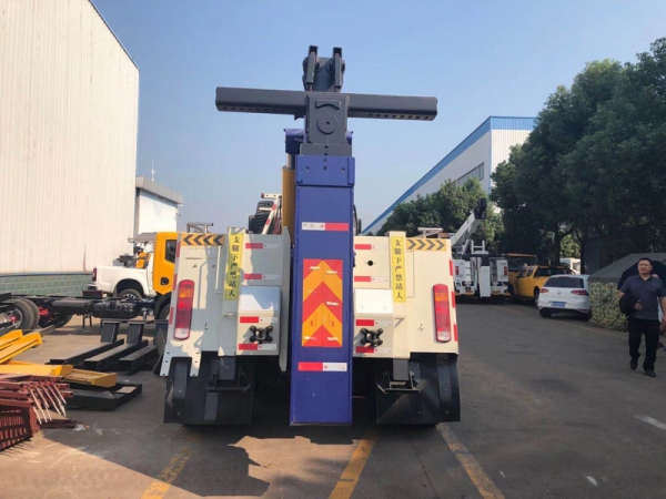 國六解放25噸拖吊聯(lián)體清障車
