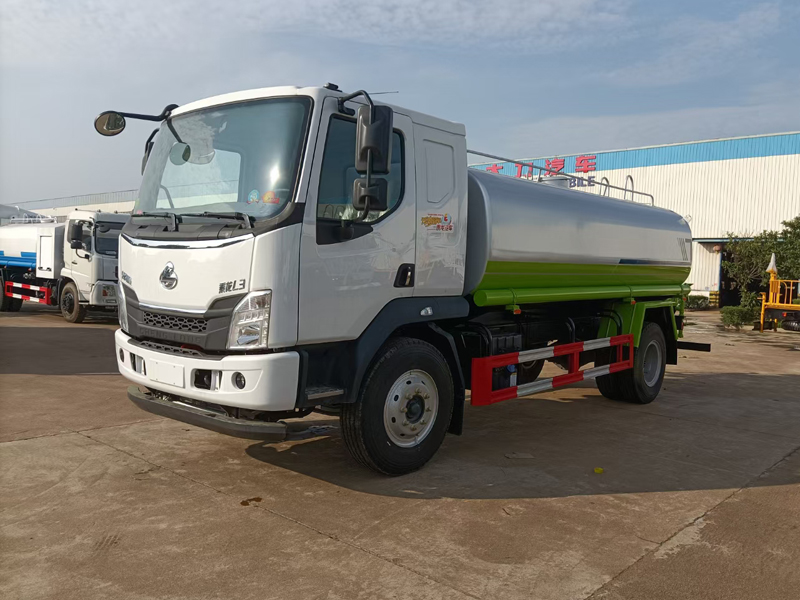 東風(fēng)柳汽15噸灑水車