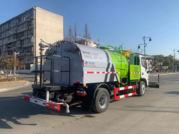 東風(fēng)多利卡8方道路養(yǎng)護車,清洗車價格