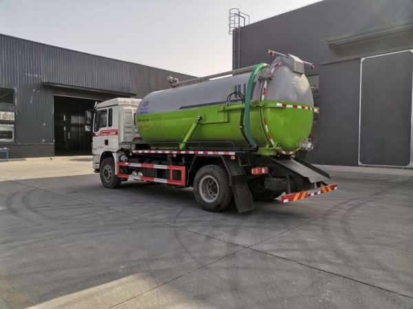 陜汽單橋11方吸污車