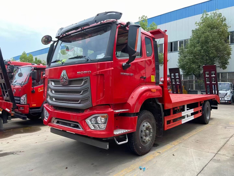 重汽浩瀚國(guó)六平板運(yùn)輸車(chē)