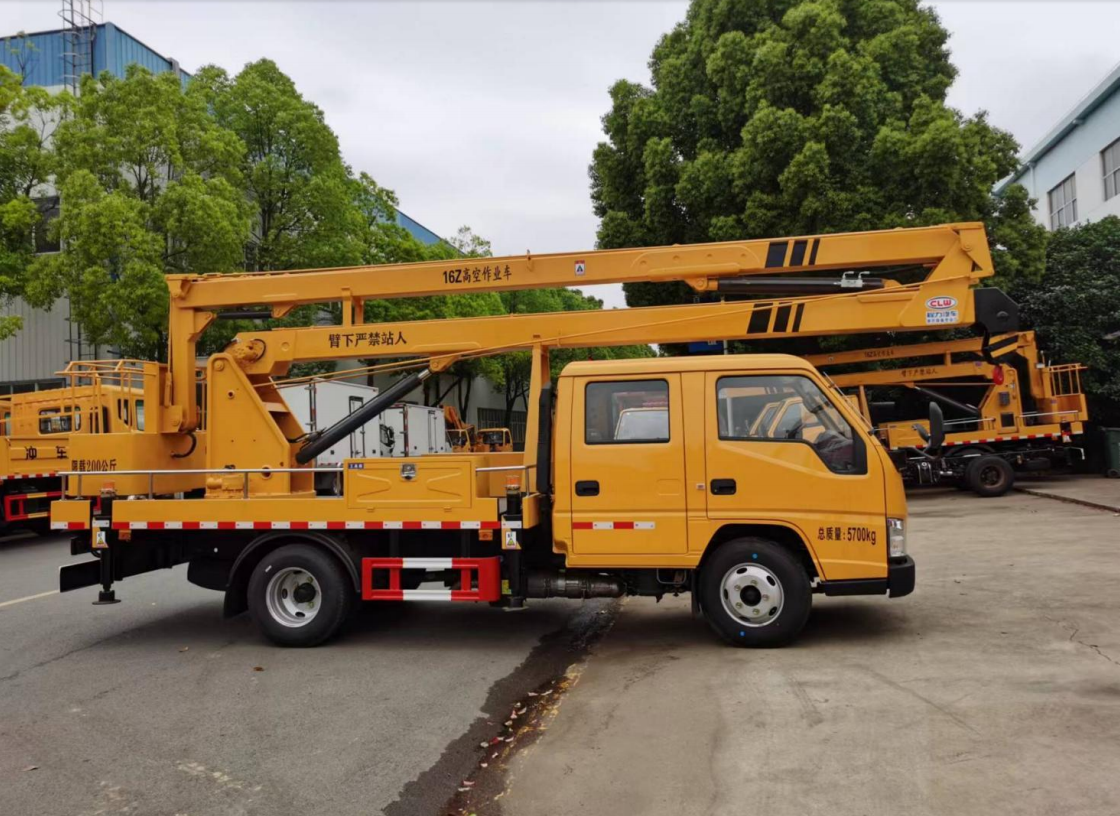 江鈴5062老款 16米折臂高空作業(yè)車