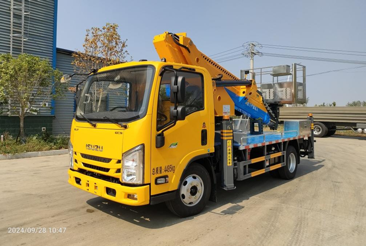 28米五十鈴藍牌直臂高空作業(yè)車