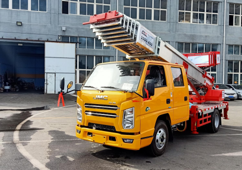 國(guó)六江鈴32米藍(lán)牌云梯車(chē)